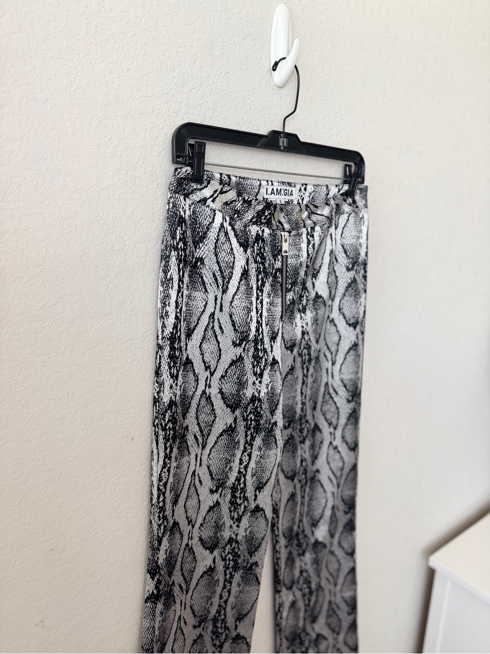 I.AM.GIA Slater Snake Print Zip-Front Pant Size Large - Picture 7 of 10